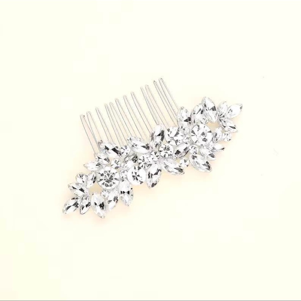 NWOT Crystal Floral Bridal Hair Clip - Silver Accent - Picture 4 of 4